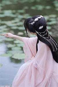 优秀文集穿越九零后，她决心当宠文女主