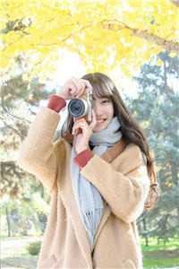 畅销小说离婚后，傲娇大佬日日缠着她
