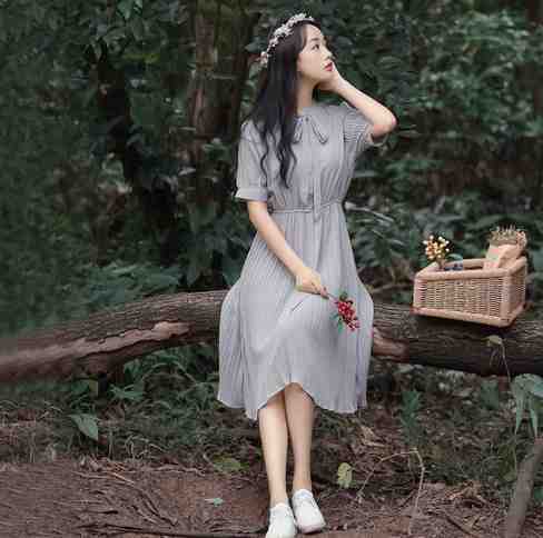 高质量小说阅读穿越九零后，她决心当宠文女主