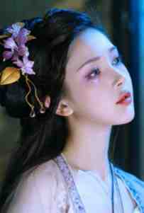 畅销巨作二婚后，她闪嫁了亿万首富