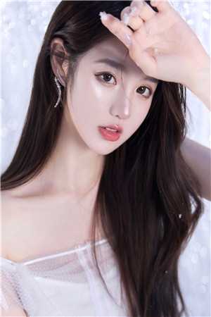 完整章节阅读协议闪婚，对象竟是亿万首富