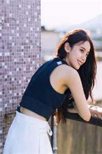 被捕入狱后，未婚夫带着新科技参加审判短篇小说