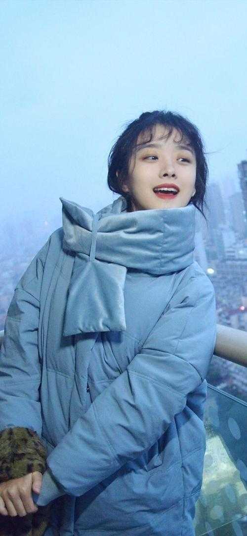 畅销书目被退婚后，她成了夜总的私藏娇妻