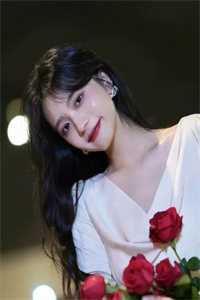 完整作品快穿：疯批女王又到了修罗场
