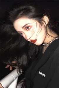 精品推介误入兽世：美男都被我撩疯了