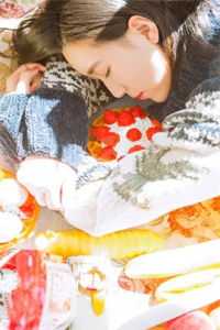 末世前疯狂捞物资，女神们都看我脸色过活精选全文