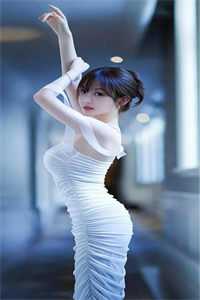 热门作品咸鱼放弃翻身后，她被迫掉马甲