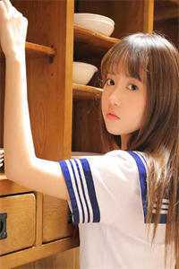 精修版本公主除了美貌，一无所有