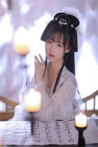 全集阅读末世前疯狂捞物资，女神们都看我脸色过活