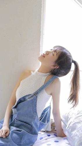 末世：让你屯物资，没让你屯女神小说