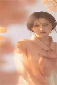 热门小说身为主角，我除了女帝老婆一无所有