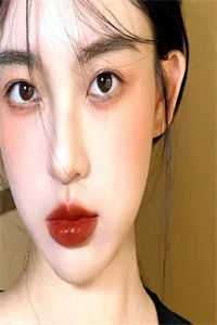 丑女下乡，捡个男人逆袭白富美小说