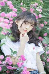 穿书后，极品女配靠怼人修炼成仙