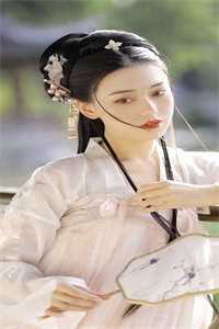 女配觉醒：她成了第一女首富全文畅读