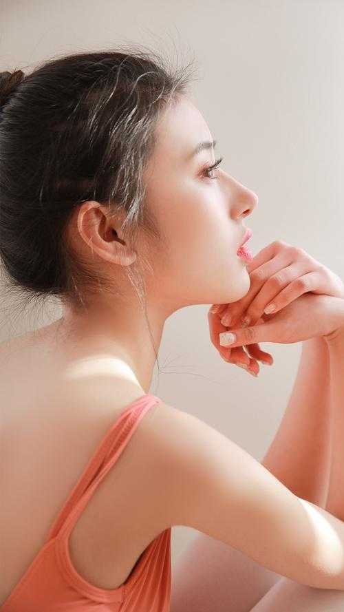 青楼女子要从良，侯爷首辅请靠边全篇