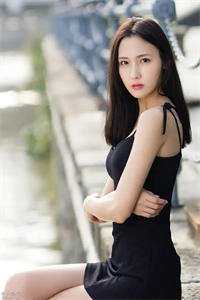 重生后闪婚首长，易孕军嫂养崽忙