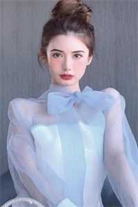 畅销巨著穿成炮灰？我带全家走上人生巅峰