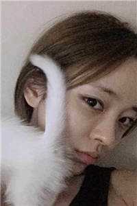 完整篇章末世前疯狂捞物资，女神们都看我脸色过活