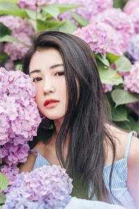 畅销小说推荐重生：开局收获校花妈妈大师级秘书！