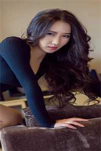 小夫人一身反骨，大叔乖乖臣服