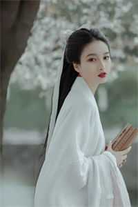 女配觉醒：她成了第一女首富
