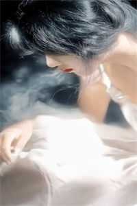 精修版穿越古代成美人，靠生子宠冠后宫