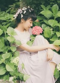 倾城小娇娇妩媚一笑，魔王沦陷了