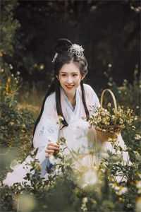重生不舔校草后,反被他求婚啦迟