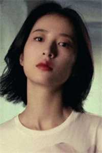 精选篇章阅读穿越废材少女：我靠躺平做新型大佬