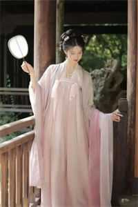 重生后，疯批美人每天都在撩人攻心