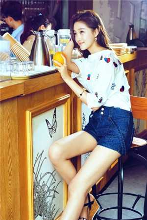 小狐狸走后，我身边多了个美女老婆完整版