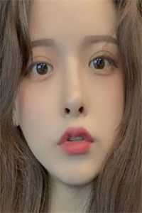 热门小说与美女房客合租后