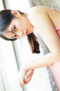 畅销巨著替身也有爱情春天：大佬们争着宠我