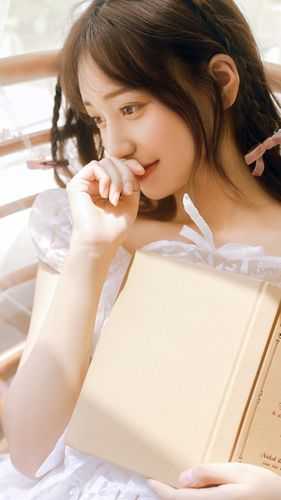 活成前任白月光后，她桃花朵朵开全文浏览