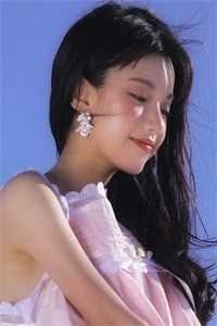 重生后，侯门夫人假死嫁权王广告