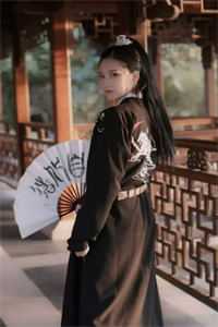 掉入圈套里的恋爱困难少女必读文