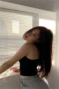 订婚当天，未婚妻和小助理发来结婚证笔趣阁