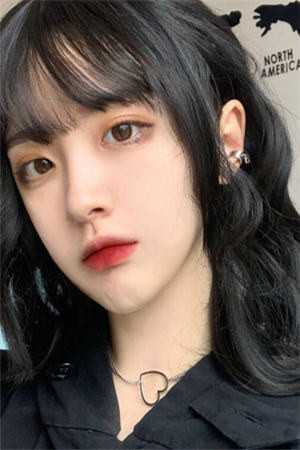 嫁给太子冲喜后，我把他弄死了