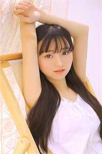 园女的校衣生红