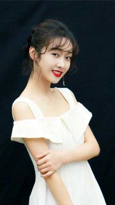 重生后，她决定不当炮灰了是哪本
