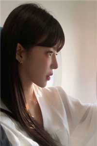 秋言心许哲写的小说公厕传来妻子声音，我在门外淡定抽烟