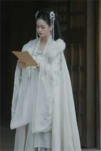 拆弹任务失败后，妻子将防爆盾给了白月光结局+番外