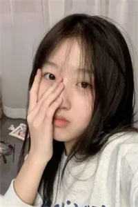 辞职后，捡了一个美女总裁独家