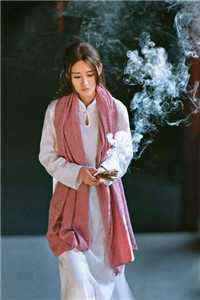 我收留的酗酒女，怎是首富继承人？全章节