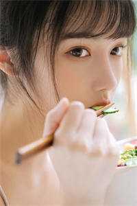 梨花无意伴寒春苏柒柒墨凌宴全局