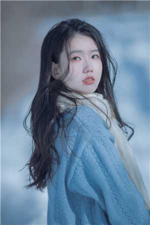 不就是给她的傻哥哥当老婆，至于离婚吗