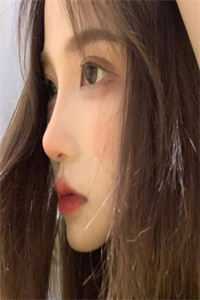 领证当天，我收到女友和她助理的结婚证小说免费阅读