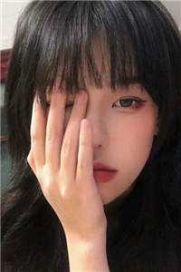 妈妈被哥哥的仇人砍杀时，他在哄庶妹过成人礼免费看