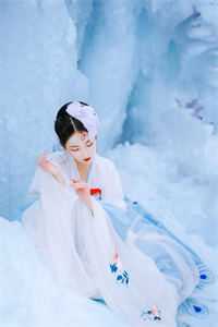 他新婚燕尔，我尸沉深海无广告