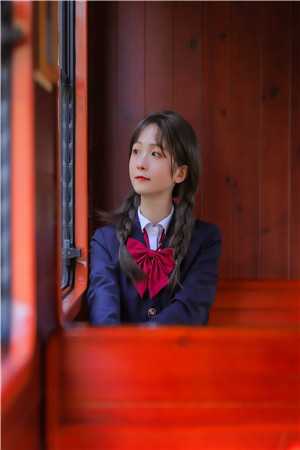 重生后，打脸能看到弹幕的小师妹爆火全网